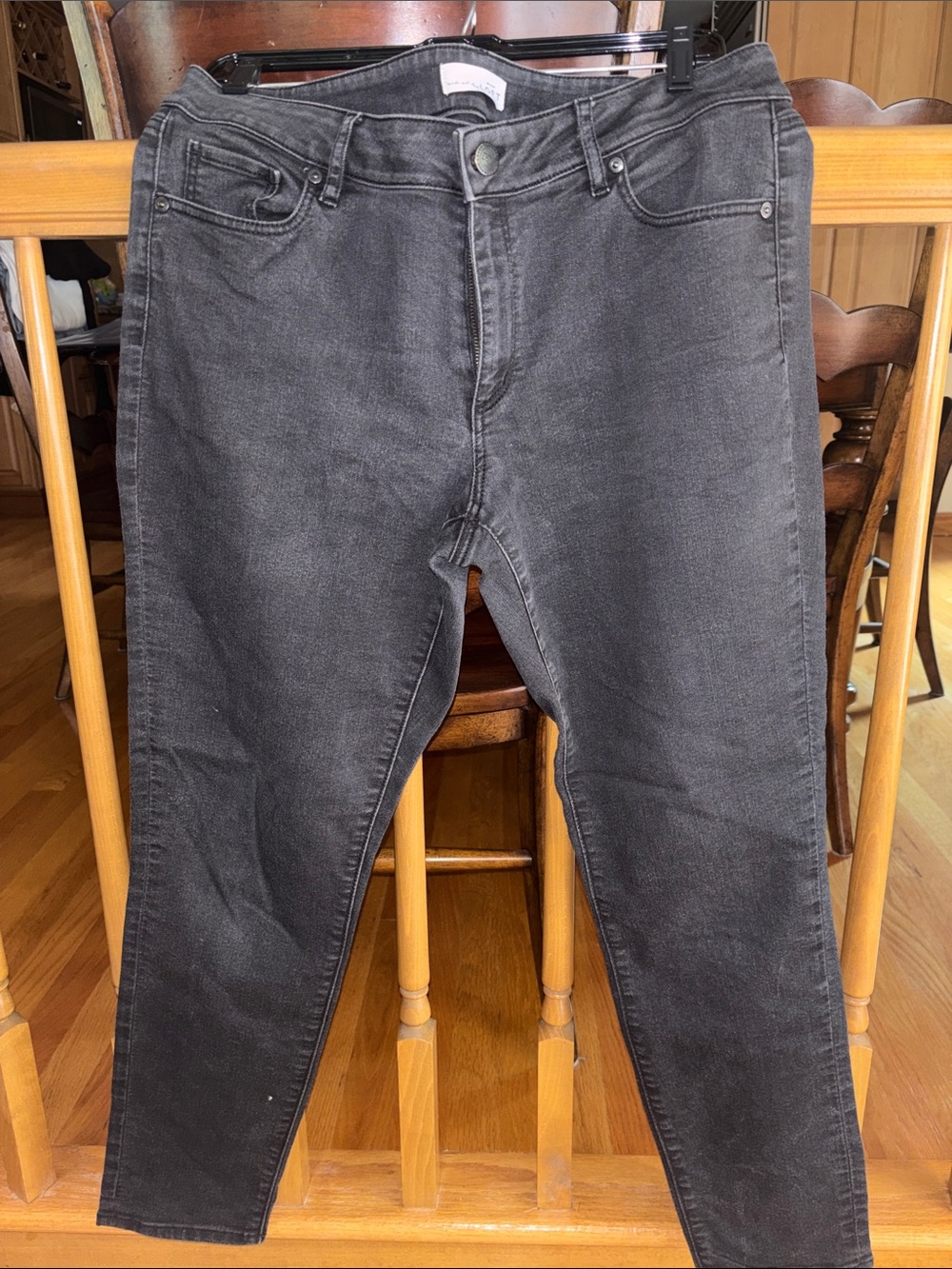 LOFT Women's Curvy Skinny Jeans in Charcoal Black Wash